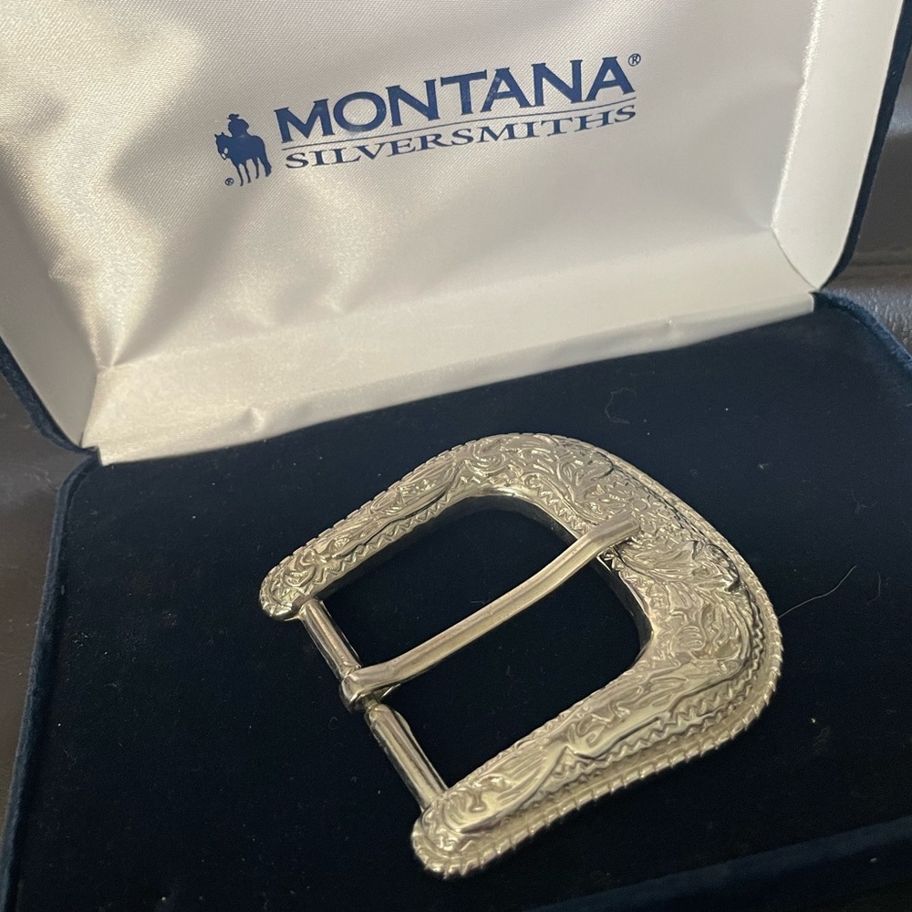 Montana Silversmiths Silver Belt Buckle